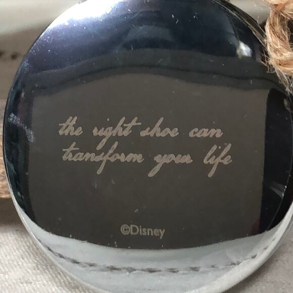 NIP Sephora Disney Princess Cinderella Compact - Picture 8 of 10